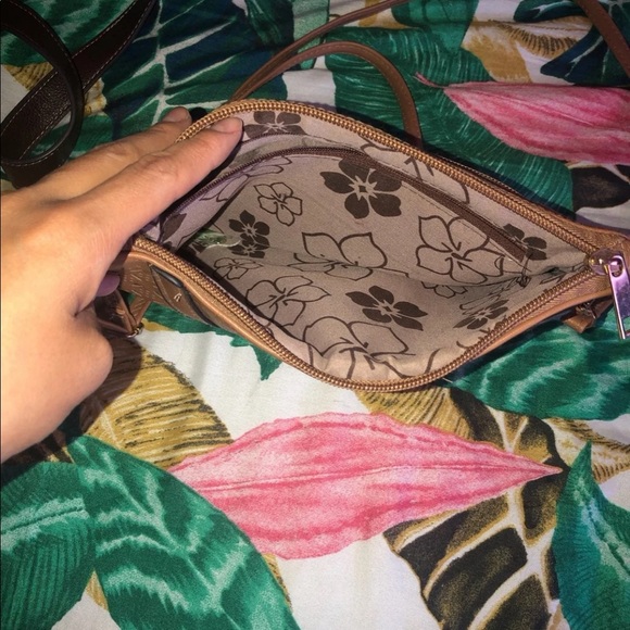 Cute crossbody - Picture 2 of 2